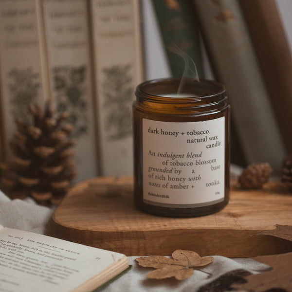 dark honey + tobacco candle